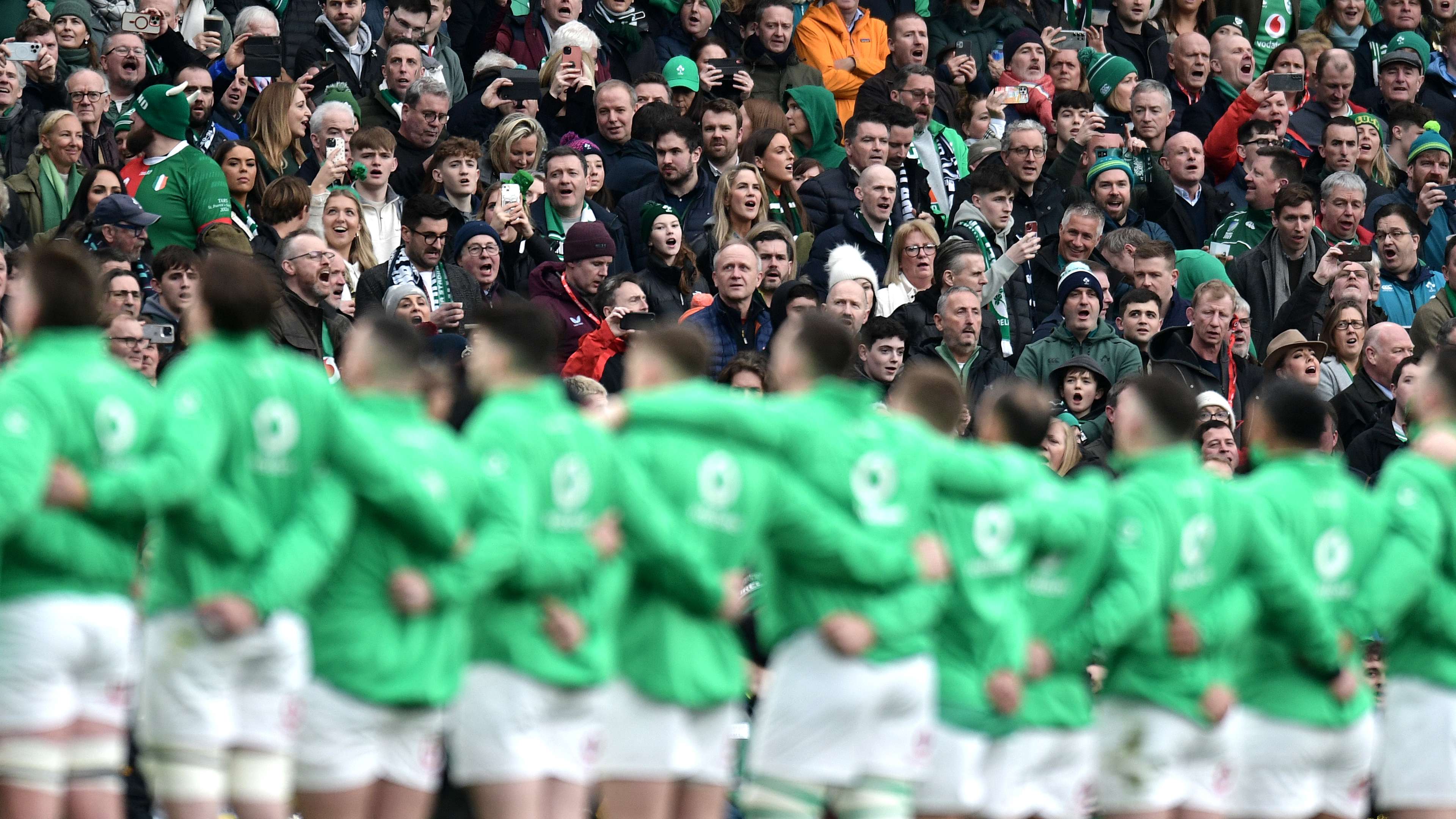 季的低迷似 季的低迷似