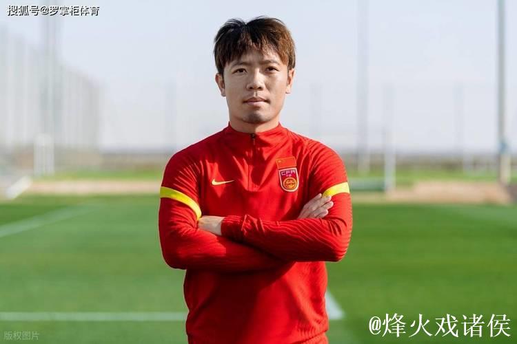 34岁张稀哲将重返国足?主帅邵佳一直接给出回应,球迷直呼意外! 34岁张稀哲将重返国足?主帅邵佳一直接给出回应,球迷直呼意外!