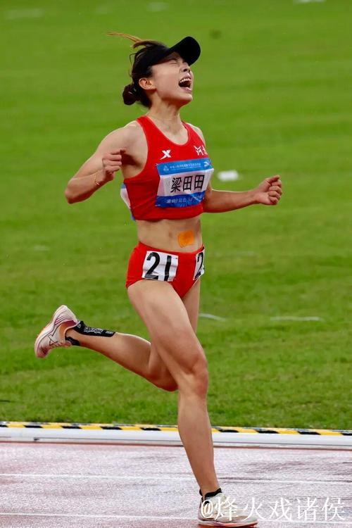 全运会女子5000米决赛 河南选手梁田田摘得金牌